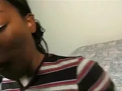 Svart jente hårete